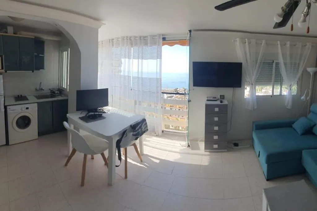 Apartment Apartamento Con Terraza A Pie De Playa Benalmadena Spain