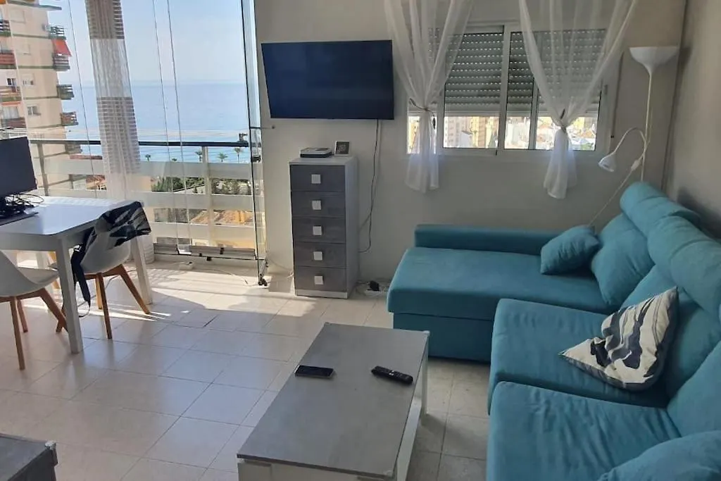 Apartamento Con Terraza A Pie De Playa Benalmadena Spain