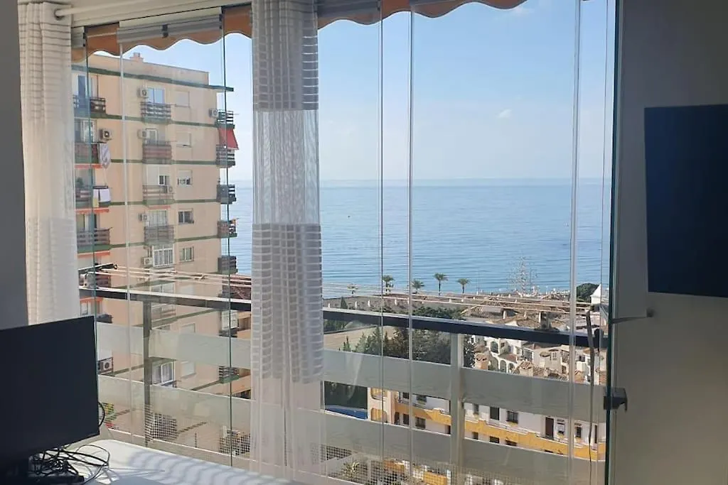 Apartamento Con Terraza A Pie De Playa Benalmadena