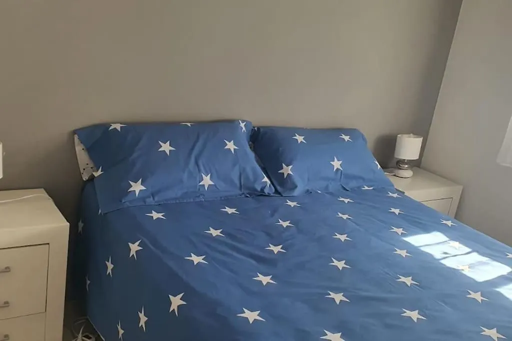 شقة Apartamento Con Terraza A Pie De Playa بينالماذينا